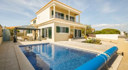 Maison T4 à Lagoa e Carvoeiro de 259 m²