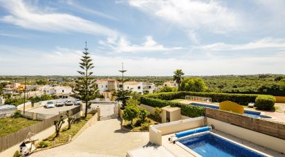 Maison T4 à Lagoa e Carvoeiro de 259 m²