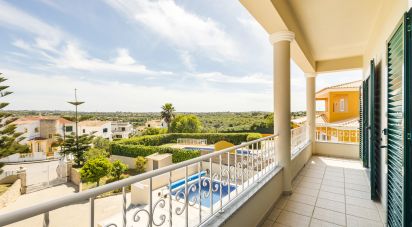 Maison T4 à Lagoa e Carvoeiro de 259 m²