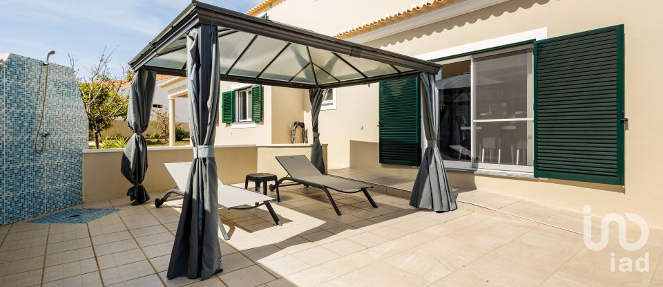 Maison T4 à Lagoa e Carvoeiro de 259 m²