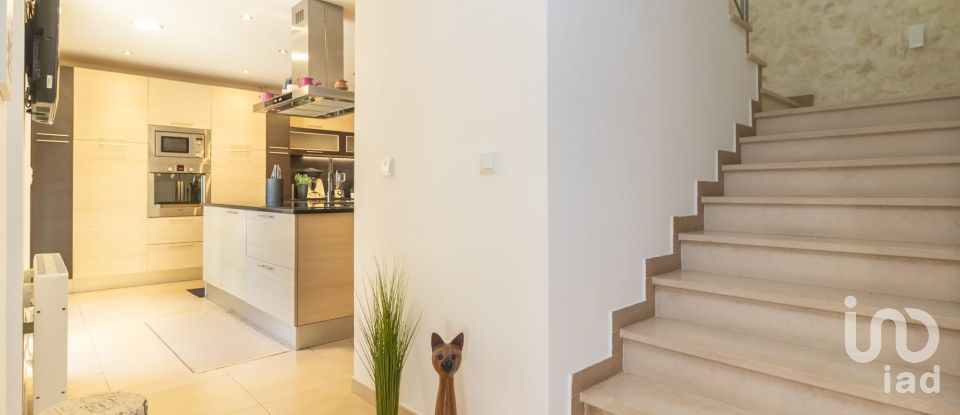 Moradia T5 em Gâmbia-Pontes-Alto da Guerra de 253 m²