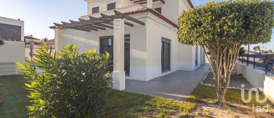 Moradia T5 em Gâmbia-Pontes-Alto da Guerra de 253 m²