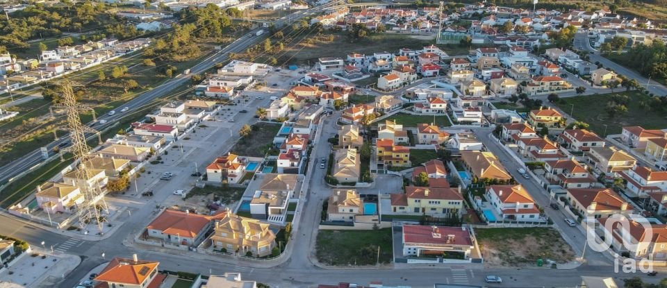 Moradia T5 em Gâmbia-Pontes-Alto da Guerra de 253 m²