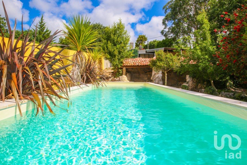 House T4 in São Bartolomeu dos Galegos e Moledo of 375 m²