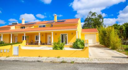 House T4 in São Bartolomeu dos Galegos e Moledo of 375 m²