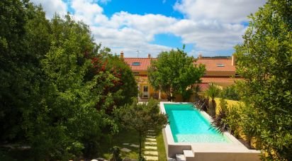 House T4 in São Bartolomeu dos Galegos e Moledo of 375 m²