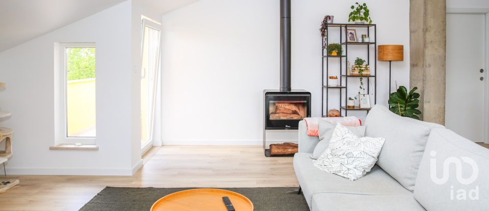 House T4 in São Bartolomeu dos Galegos e Moledo of 375 m²