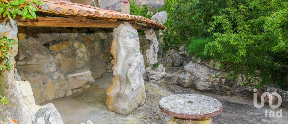 House T4 in São Bartolomeu dos Galegos e Moledo of 375 m²