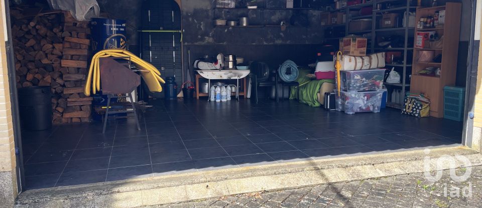 Moradia T3 em Anha de 245 m²