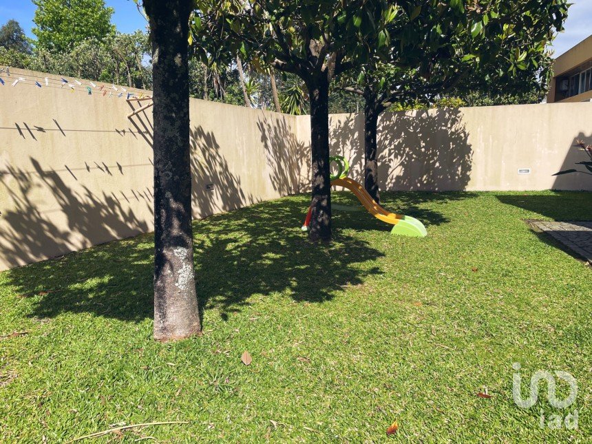 Moradia T3 em Anha de 245 m²