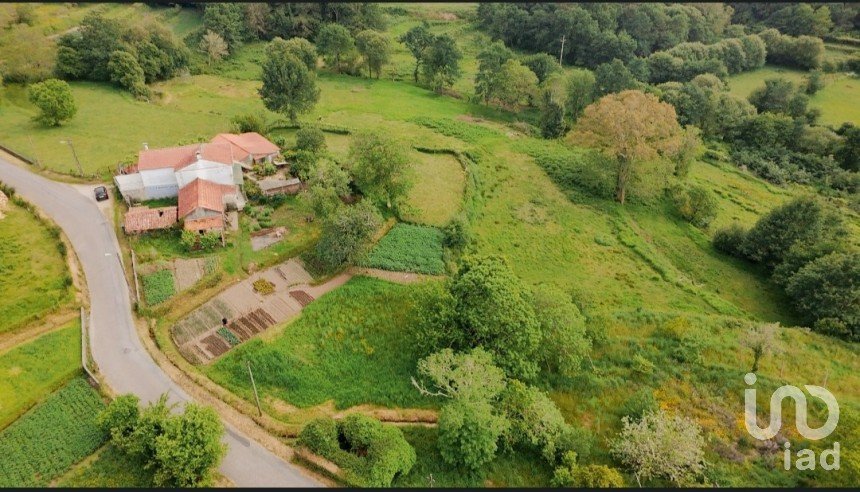 House T2 in Coura of 84 m²