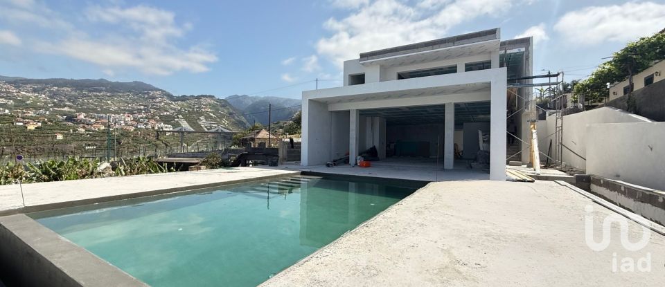 House T3 in São Martinho of 431 m²