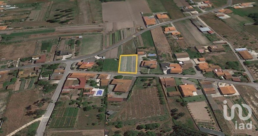 Land in Monte Real e Carvide of 800 m²