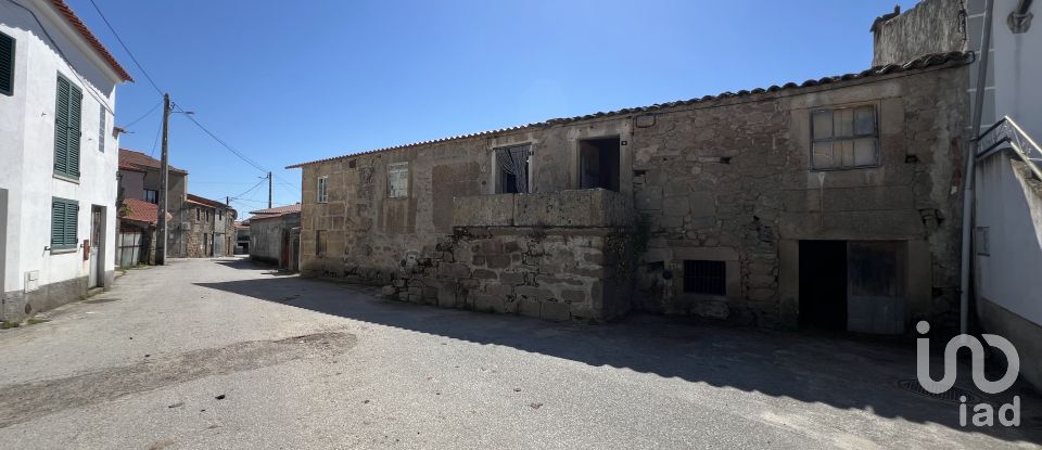 Maison de village T3 à Castelo Rodrigo de 97 m²