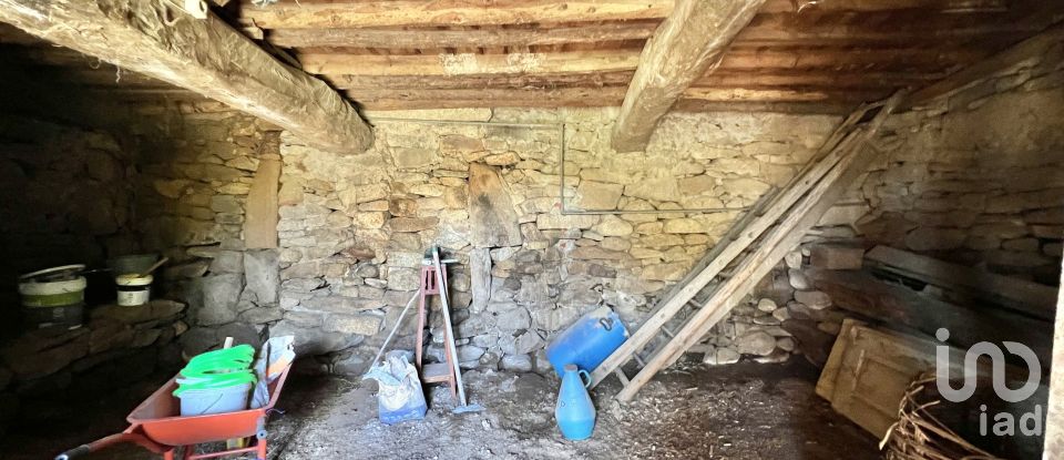 Maison de village T3 à Castelo Rodrigo de 97 m²