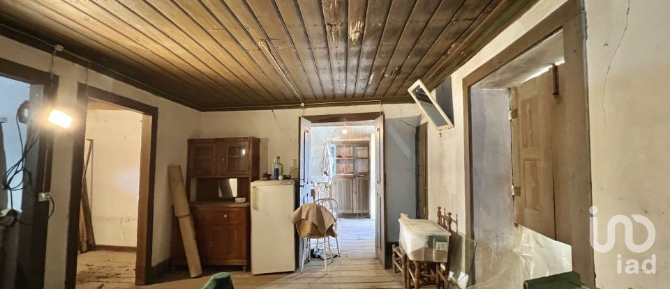 Maison de village T3 à Castelo Rodrigo de 97 m²