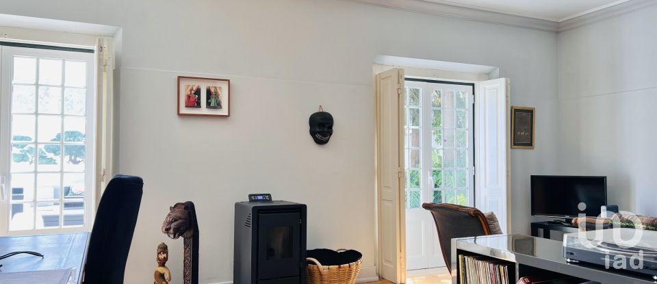 House T4 in Santarém (Marvila), Santa Iria Da Ribeira De Santarém, Santarém (São Salvador) E Santarém (São Nicolau) of 359 m²