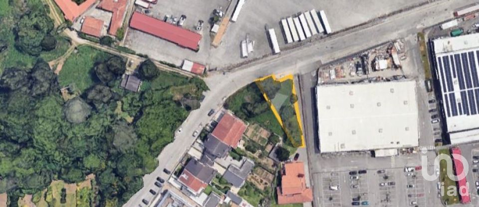 Land in Pedroso e Seixezelo of 345 m²