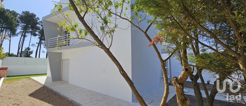 House T4 in Sesimbra (Castelo) of 300 m²