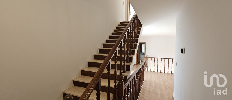 House T4 in Sesimbra (Castelo) of 300 m²