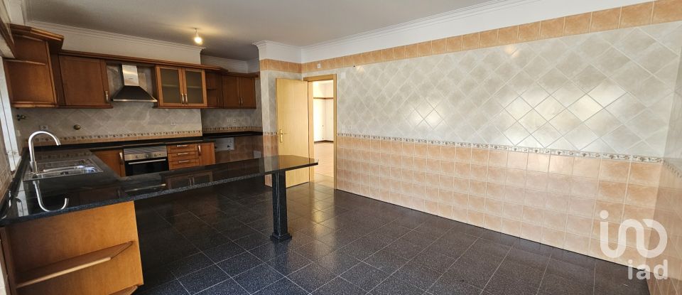 House T4 in Sesimbra (Castelo) of 300 m²