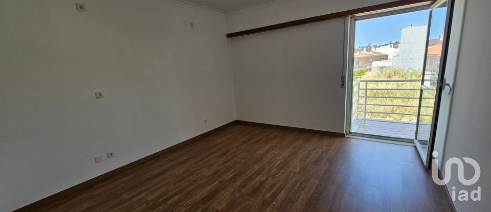 House T4 in Sesimbra (Castelo) of 300 m²