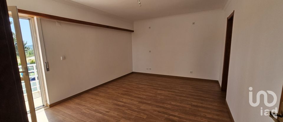 House T4 in Sesimbra (Castelo) of 300 m²