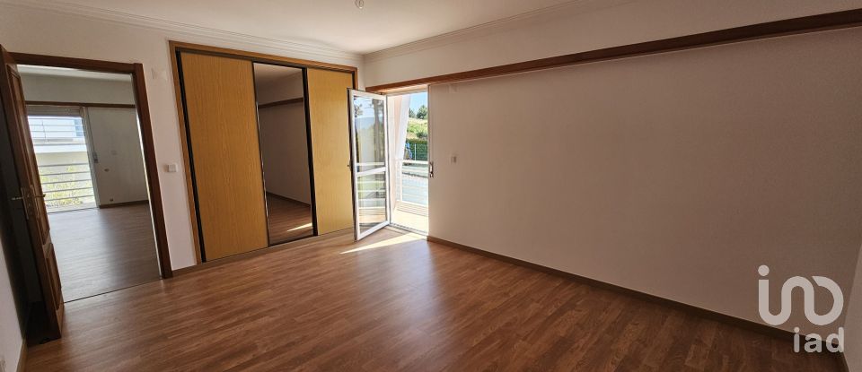 House T4 in Sesimbra (Castelo) of 300 m²