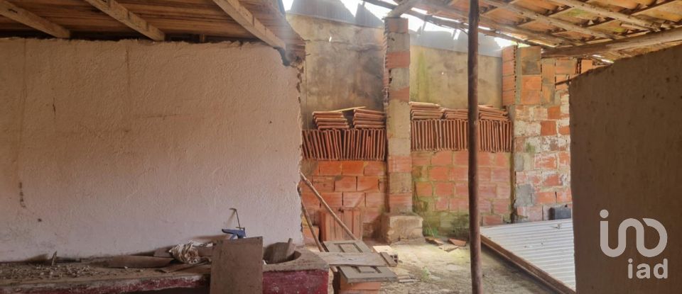 House T2 in Coz, Alpedriz e Montes of 72 m²