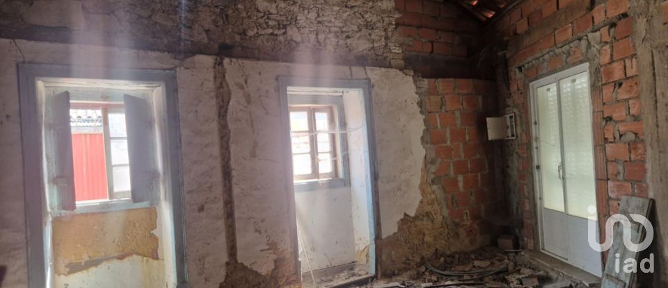 House T2 in Coz, Alpedriz e Montes of 72 m²