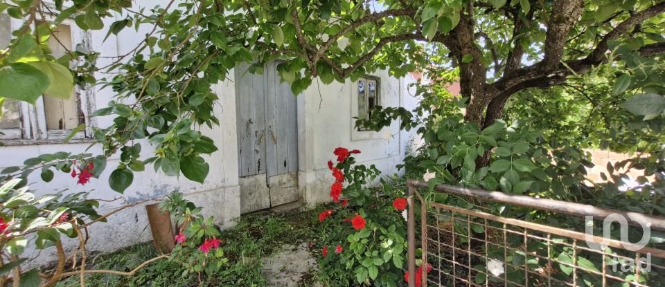 Moradia T3 em Azambujeira e Malaqueijo de 82 m²