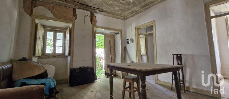 Moradia T3 em Azambujeira e Malaqueijo de 82 m²