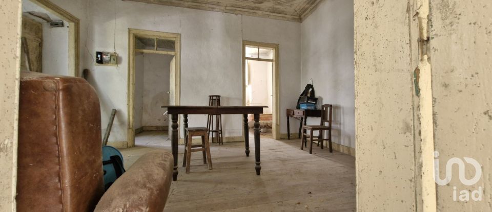 Moradia T3 em Azambujeira e Malaqueijo de 82 m²