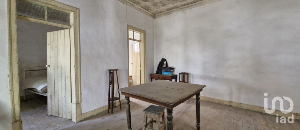 Moradia T3 em Azambujeira e Malaqueijo de 82 m²