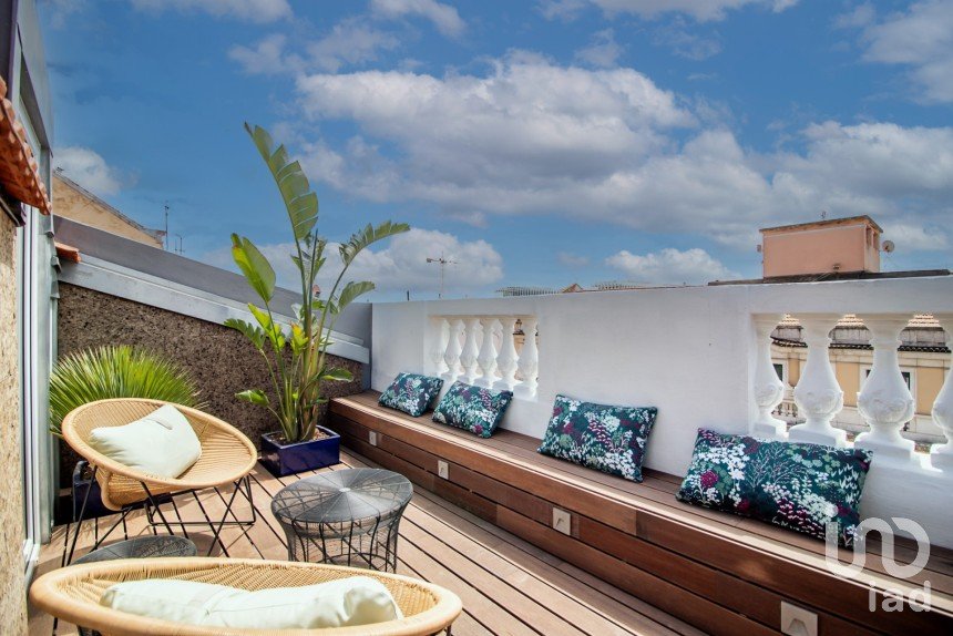 Apartment T2 in Misericórdia of 110 m²