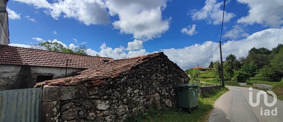 House T2 in Coura of 84 m²