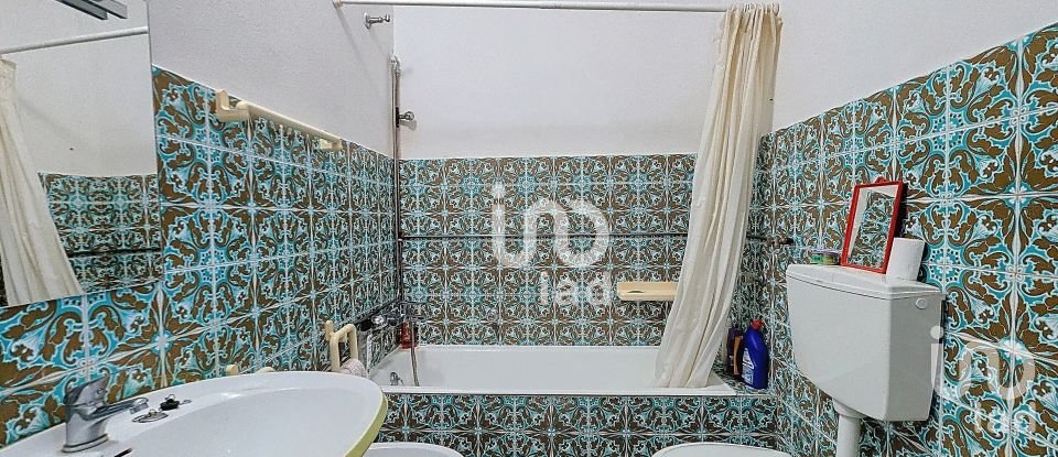 Maison T6 à São Marcos da Serra de 118 m²