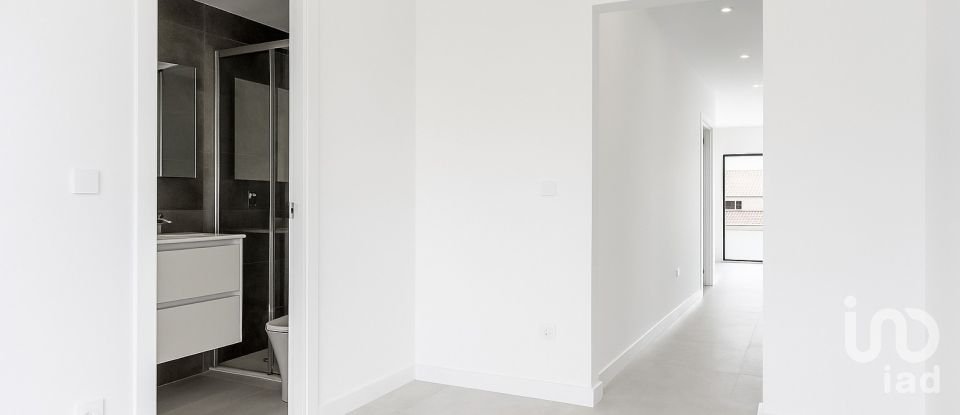 House T3 in Benfica do Ribatejo of 185 m²