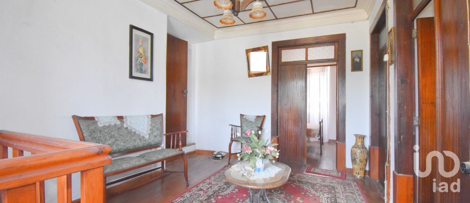 Maison traditionnelle T3 à São Miguel, Santa Eufémia e Rabaçal de 175 m²