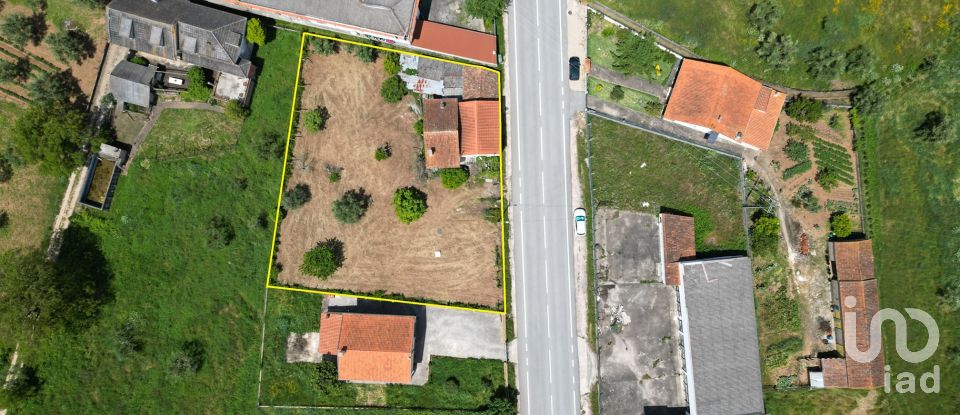 Maison traditionnelle T3 à São Miguel, Santa Eufémia e Rabaçal de 175 m²