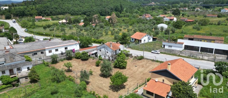 Maison traditionnelle T3 à São Miguel, Santa Eufémia e Rabaçal de 175 m²