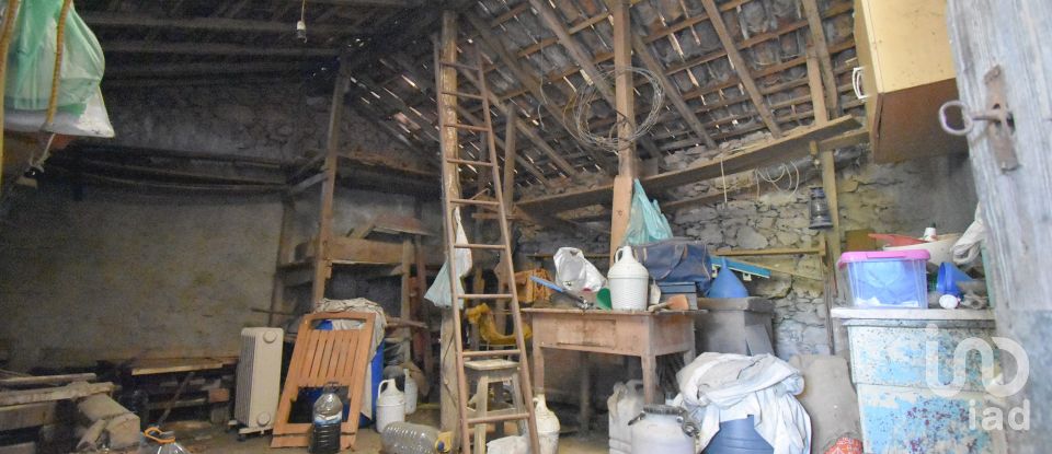 Maison traditionnelle T3 à São Miguel, Santa Eufémia e Rabaçal de 175 m²