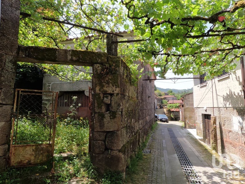 House T0 in Lindoso of 86 m²