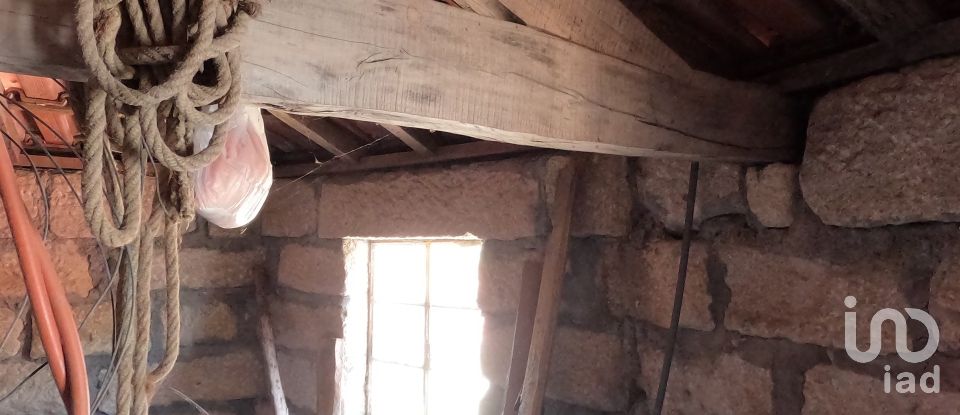 House T0 in Lindoso of 86 m²