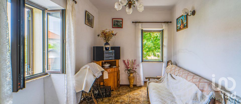 Maison T6 à Alvarães de 318 m²