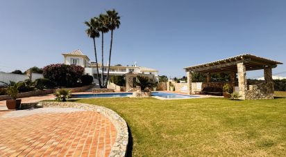 House T7 in Santa Bárbara de Nexe of 551 m²