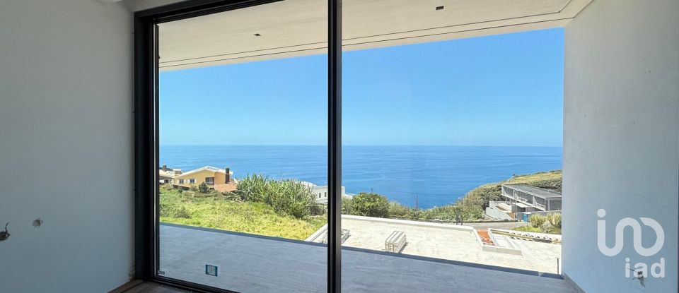 House T3 in Calheta of 324 m²