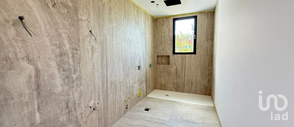 House T3 in Calheta of 324 m²