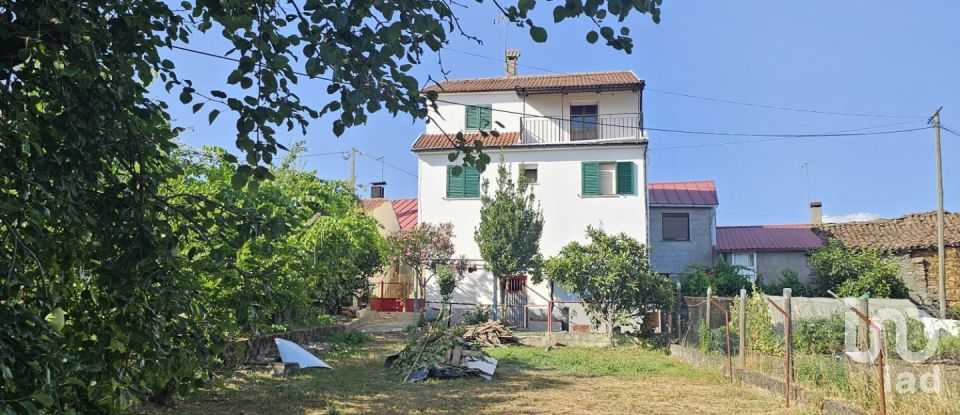 Casa T3 em Parada e Faílde de 128 m²