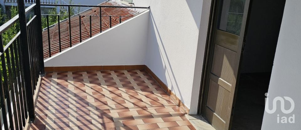 Casa T3 em Parada e Faílde de 128 m²